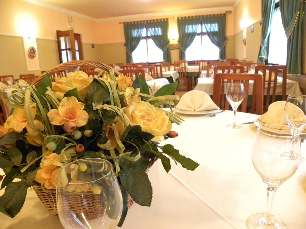Hotel Restaurante Casa Fernando Ballota Extérieur photo